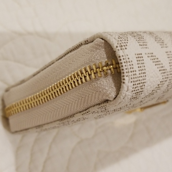 Michael Kors Jet Set Travel Continental - Picture 7 of 8